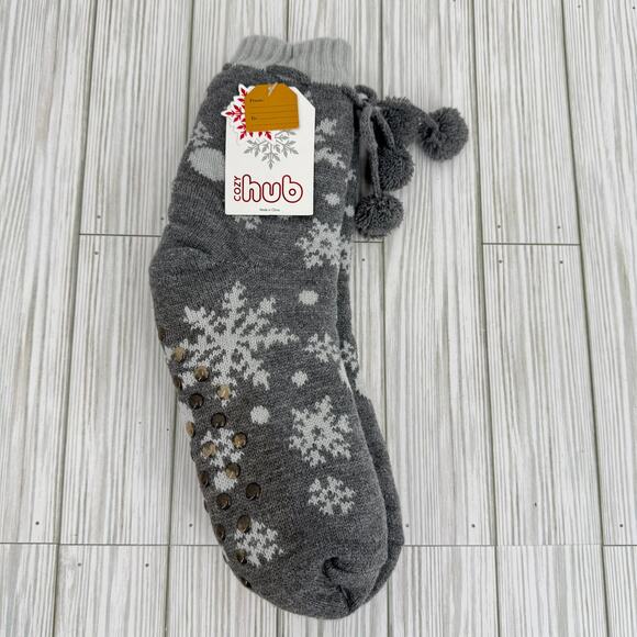 Cozy Hub non skid slipper socks snowflake with pompom winter gray white NEW - Picture 4 of 4